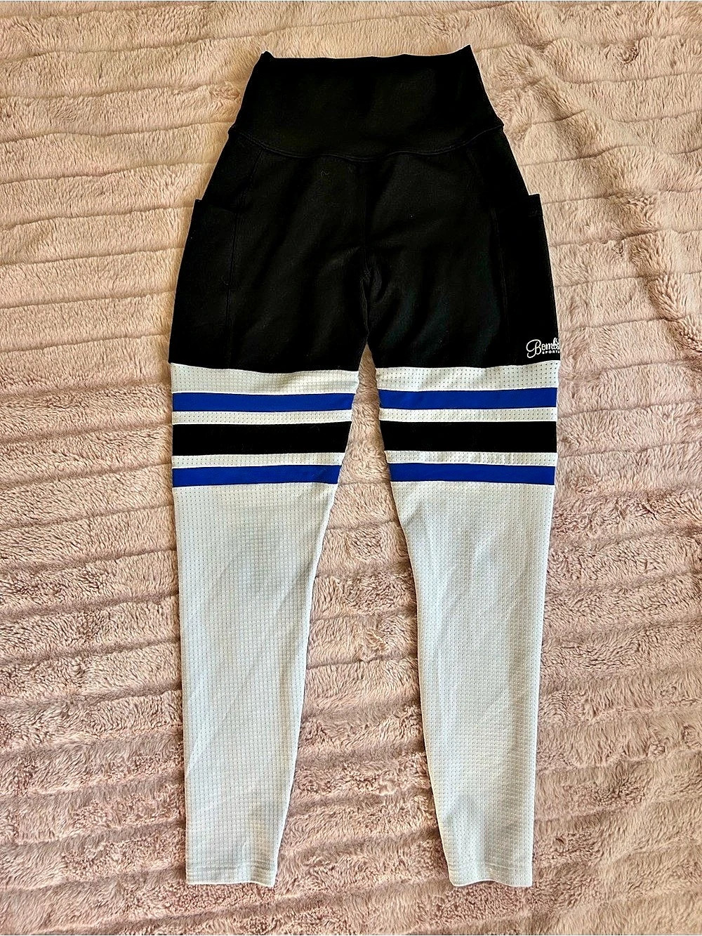 Bombshell Sportswear Scrunch Thigh-Highs Color Block Leggings Small